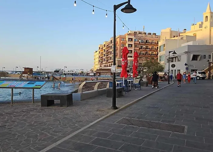 La Playa Hotel