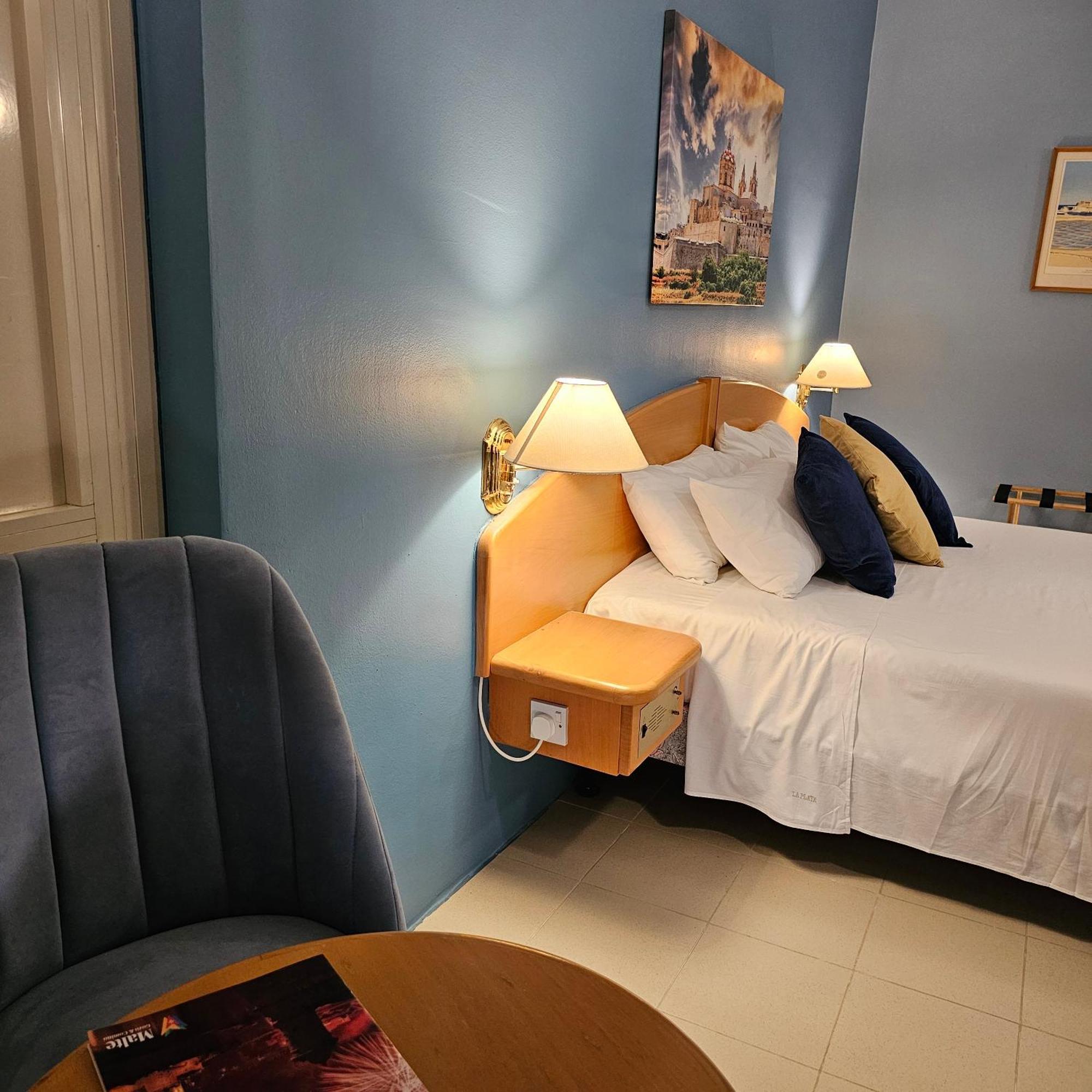La Playa Hotel 3*